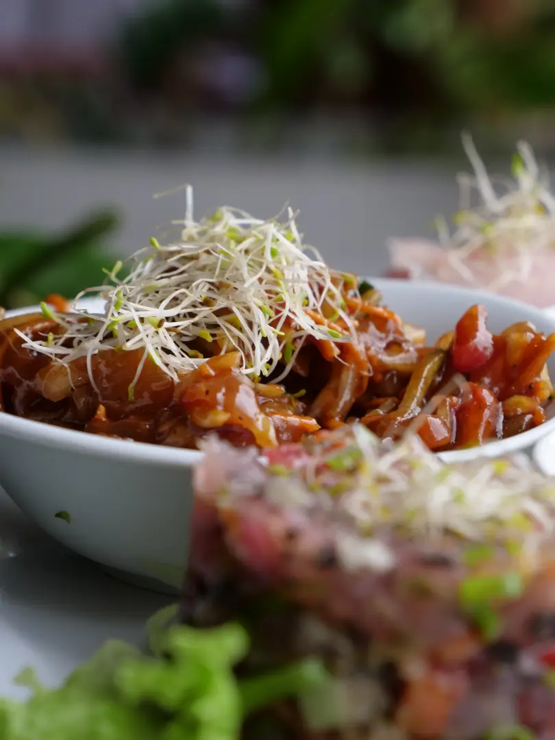 Assiette artistiquement dressée